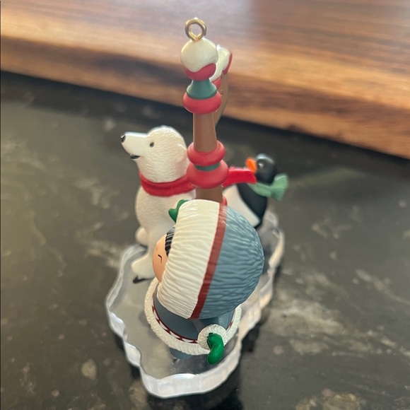 Vintage Hallmark Frosty Friends 1999 #20 Holiday Ornament - Picture 4 of 13